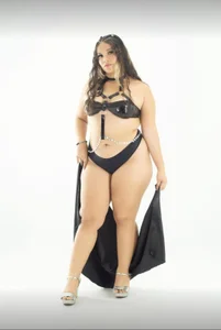 scarlettt__joness Public টি ছবি