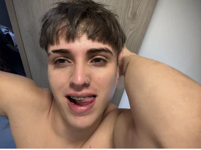 Lucas_Venomのsomething casualの 5枚の写真