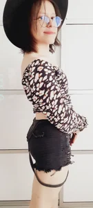 FemboyCupcake69 𝐀𝐥𝐰𝐚𝐲𝐬 𝐨𝐧 𝐠𝐨𝐨𝐝 𝐯𝐢𝐛𝐞𝐬! 😌🌸🥰 Pic 5