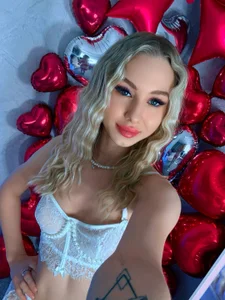 Barbie_Kris__ Will you be my Valentine? Pic