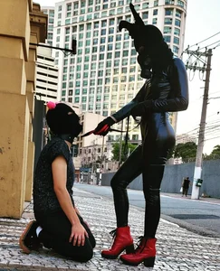 FeticheMacabre Sou a Deusa Macabre e adoro Dominar na rua! 😈🔥 Hình 4