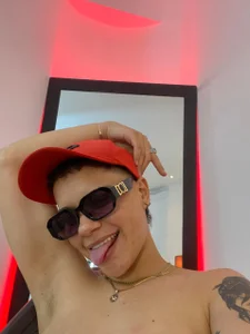 demimoore222 kullanıcısının Public albümü -  2 fotoğraf