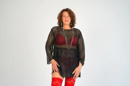 AmiHotGranny Modelling Hình 3