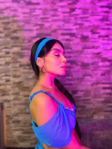 Holly_Brensonexx_ I'll take care of your fantasies, for a happy Halloween.. Foto 3