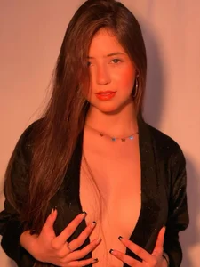 sarah_sweett_ I want to be your fantasy 💖 Hình 4