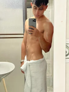 Public od Vezzx  snímek