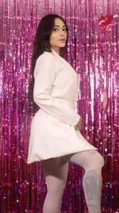 Charlot_Vega_ Love is in the air... and so am I! 💋❤️🔥 Let’s make this Valentine’s unforgettable! 😏💘" Pic 5