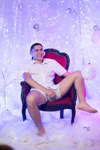 LiamNovak MERRY CHRISTMAS 🎀✨🎄🎉🎁🎅🏻 Εικόνα 5