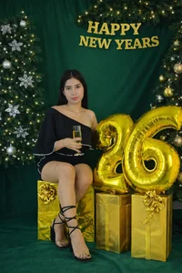 Natasha_FerrecのShining to Say Goodbye to the Year🎁⭐の 3枚の写真