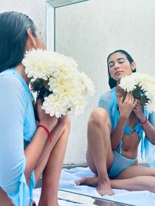 Sassy--Girl Wet with pleasure Pic 9