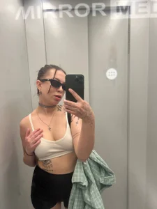 Evelyn_Charm Public Poză 3