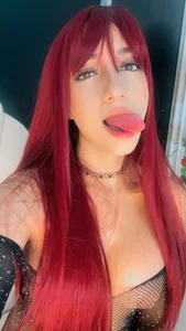 UrNewFantasy Jazmine Red ❤️ Pic