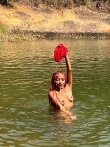 Hilary-banks guatape Foto 5