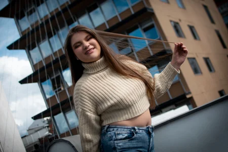 LiiaVelvet Crystal Light Pic 3