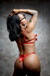 HELENA 😈💋 de Helena_rosee  5 Imagens
