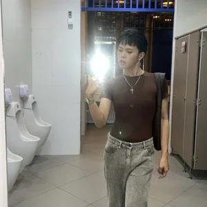 Luxxara bodyy?? Poză