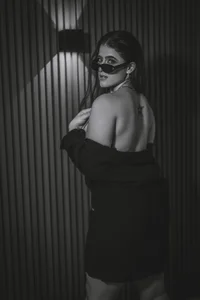 nathalie_rivers black & white Pic 2