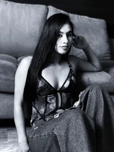 I want to be your spoiled princess de Miaa_Davis_ Foto 3