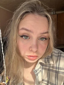 ZoraDearmon: Late-Night Thoughts ( фото)