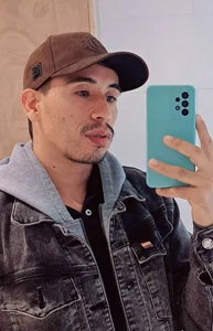 Mr_Aaronn Public  5টি ছবি