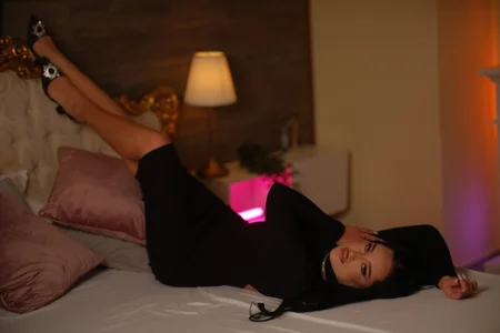 EmeraldKat Public Pic 6