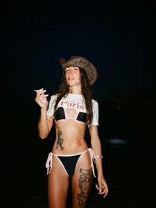 mollyyank Public Foto 5