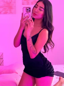 AbbyyBrown_ Mirror Time Pink Pic