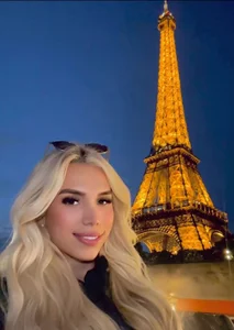 Carsonrobert IN PARIS Pic