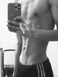 Noah_Lambert Public Pic 2