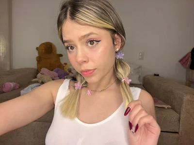 sienna_bloo Public Pic 3