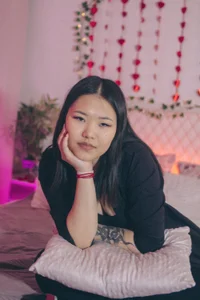 YunaArai 🖤💚🖤 Foto 3