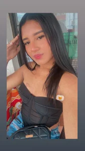 ScarlettVell Innocent... until you look at me...🫦❤️‍🔥 Immagine  4