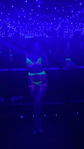 Divine_Daniella Public Foto