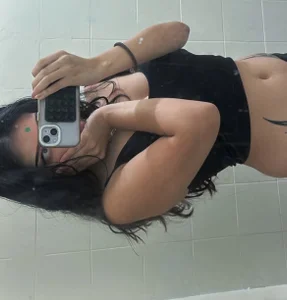 mila_koopeer Public Immagine 