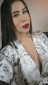 Esmeralda_h Public Immagine  3