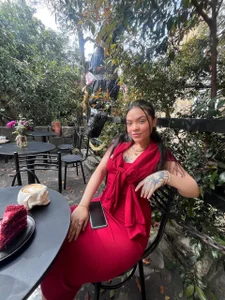 EsmeCaldwel Drink with me🍒 зображення 2