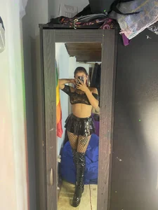 Leyla_collinss_ Public Pic 9