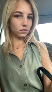 Adelina0001のKarolina0001の枚の写真