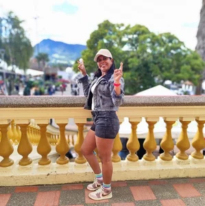 ShineFox Public Gambar 2