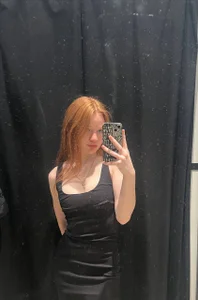 KarlynGow Honey on Skin Foto