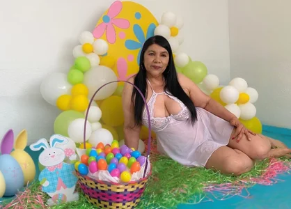 hotmature1 Happy Easter 🐰🥚💐🥕 Pic