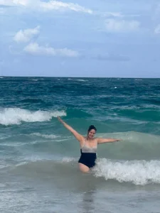 Nina_vallon Public Pic 2