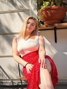 Unholy_Lady Walk in the park🙃😁 Pic