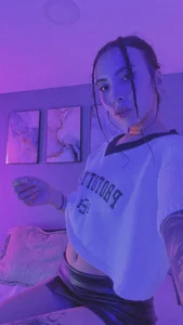 tinymoon-'s photo
