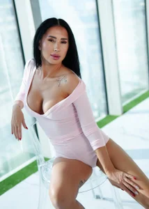 AnaRhodes Can you swim and save me ?🛟🆘 зображення 7