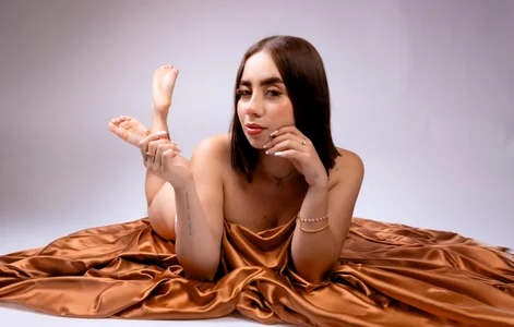 beautiful girl ready for you od MiaBerry_  snímek