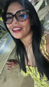 kyana_cream the color yellow is also beautiful 💛 Pic 2
