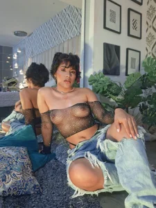 Eva_Monroes SEXI OUTFIT JEAN 💎 Pic