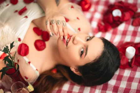 Alexa_Devon come with me on a Valentine's Day date ❤️💕 Pic 4