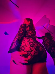 Zdjęcia Clohe_DR Curves that make you fall in love 🍑:  4